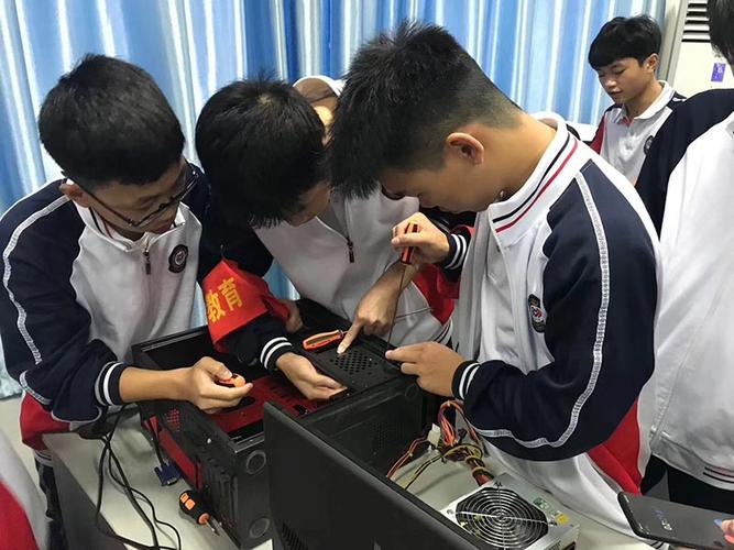 網(wǎng)絡技術相關專業(yè)知識,施工,管理,運維等能力和 web前后端開發(fā)能力